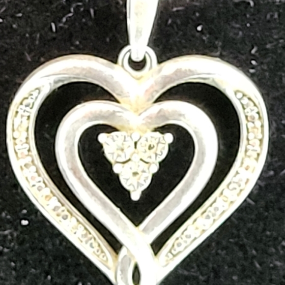 Silver Heart Pendant Necklace C - Picture 9 of 9